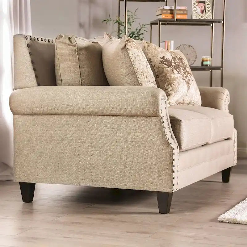 Causeuse de transition en chenille beige avec clous décoratifs