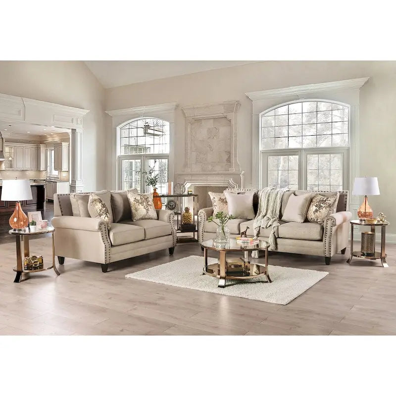 Causeuse de transition en chenille beige avec clous décoratifs