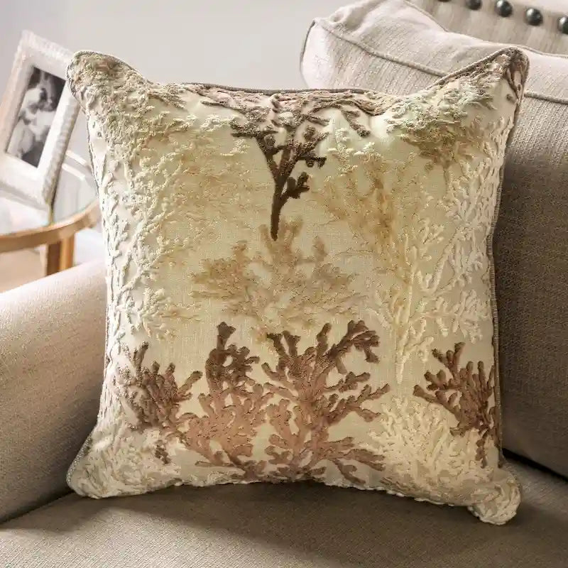 Causeuse de transition en chenille beige avec clous décoratifs