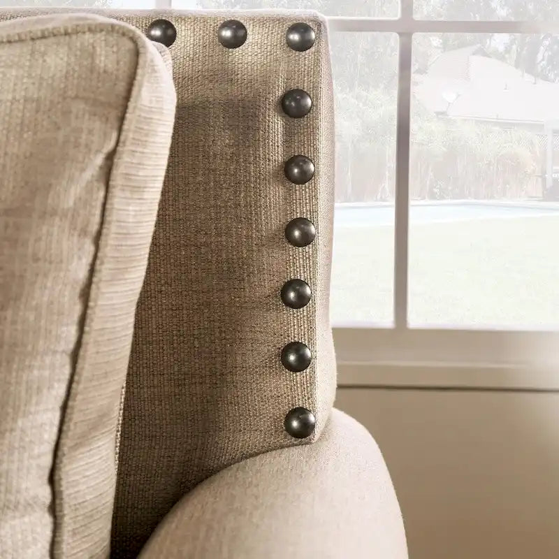 Causeuse de transition en chenille beige avec clous décoratifs