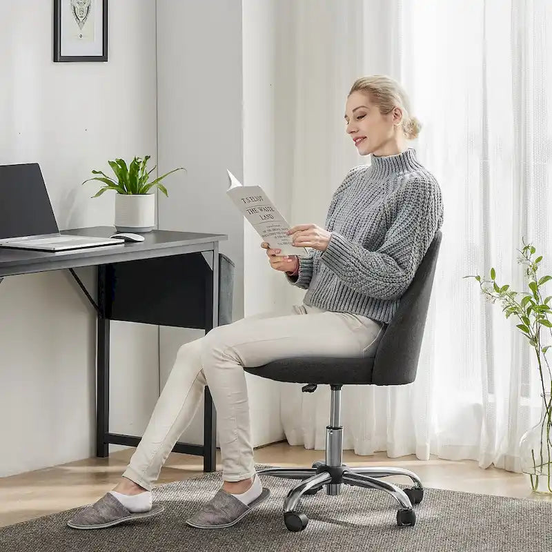 Chaise de bureau pivotante réglable avec roulettes